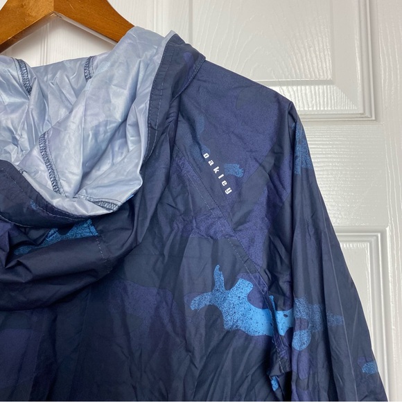 Oakley Lightweight Hydro Tech  Wind Rain Hooded Jacket Blue Camo - Picture 7 of 7